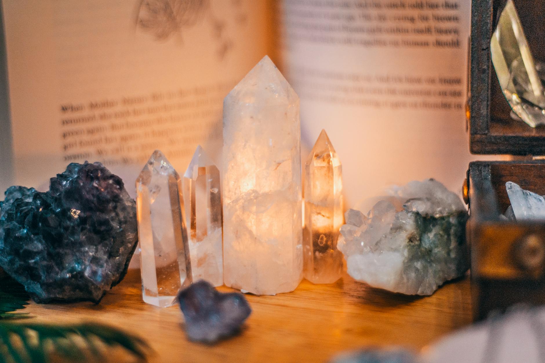 You are currently viewing The Healing Power of Crystals: A Beginner’s Guide